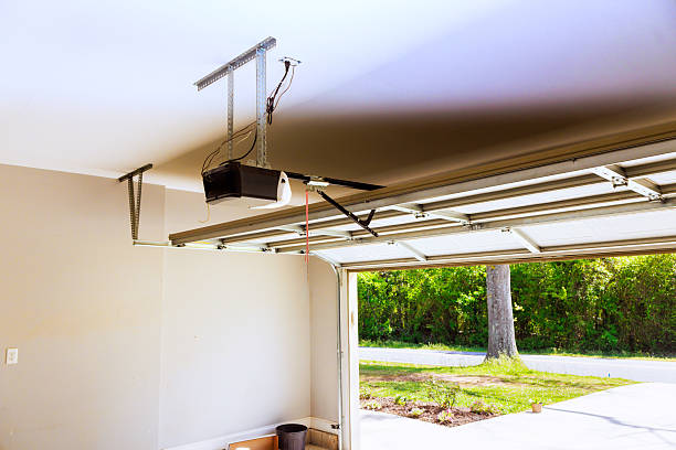 Top rated local Garage Door Panel Replacement specialists in Abernathy, TX